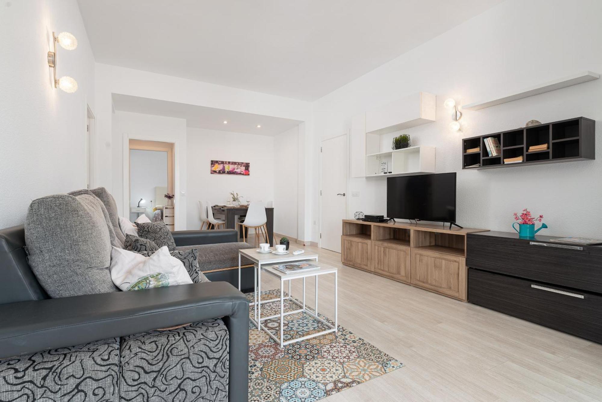 פורט ד'אלקודיה Apartment Xara Torres, At The Beach Of Alcudia מראה חיצוני תמונה
