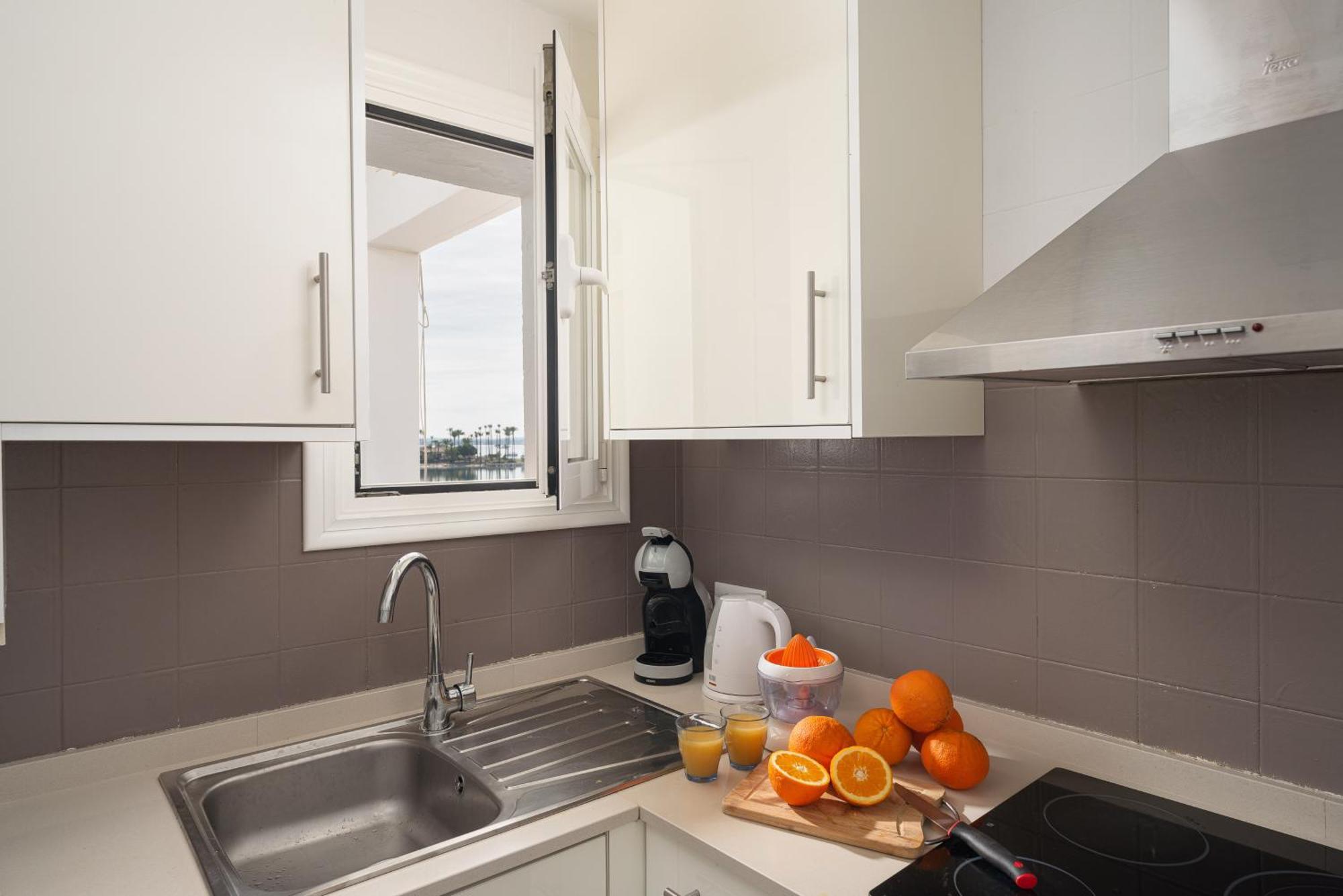 פורט ד'אלקודיה Apartment Xara Torres, At The Beach Of Alcudia מראה חיצוני תמונה