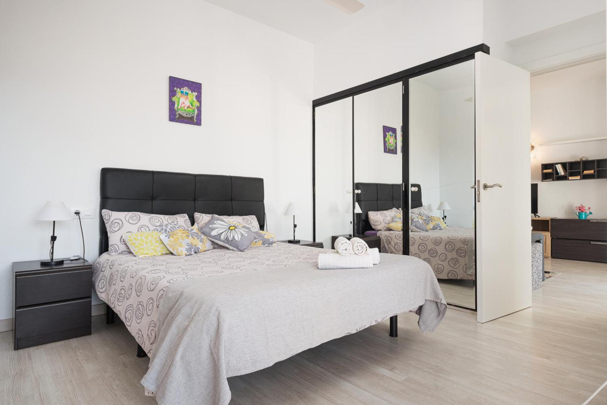 פורט ד'אלקודיה Apartment Xara Torres, At The Beach Of Alcudia מראה חיצוני תמונה